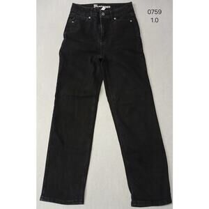 No Boundaries (2) Women's Black Relaxed Straight Fit Jeans